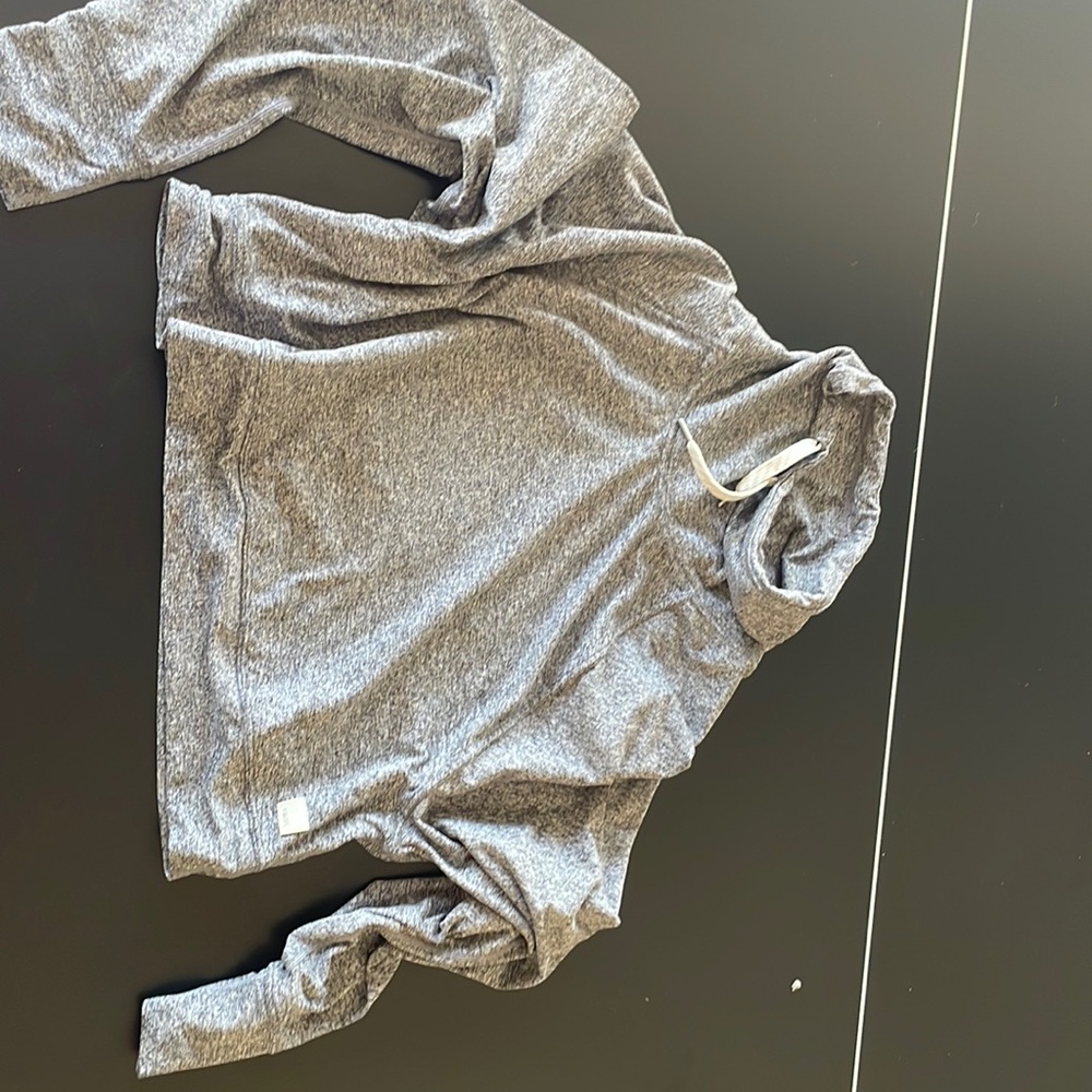 Vuori sweatshirt